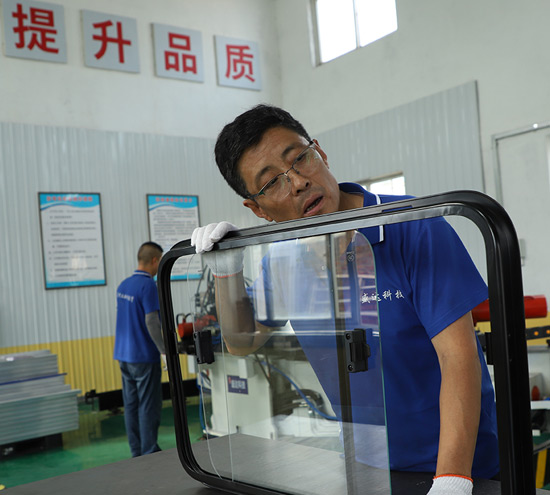 北京拉彎廠：專業(yè)從事型材拉彎與工藝研究，打造高精度、高質(zhì)量的拉彎產(chǎn)品