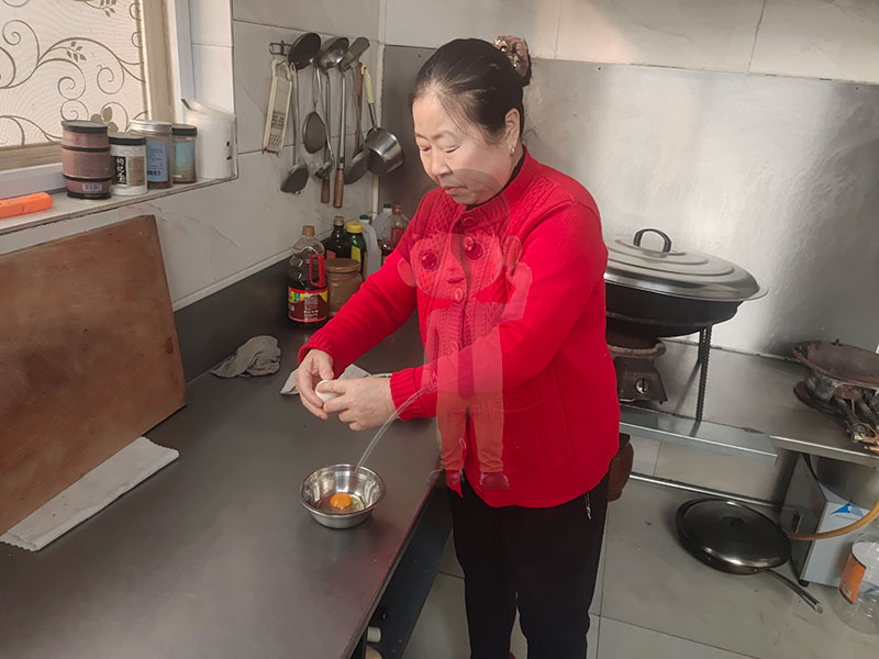 北京盛達(dá)偉業(yè)型材拉彎廠“三八”婦女節(jié)：致敬最美“她”身影