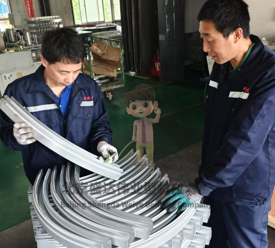 如何優(yōu)化北京工業(yè)鋁型材拉彎加工：從設(shè)備到技術(shù)的全面升級