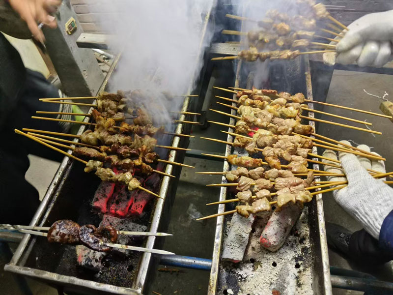 盛達北京拉彎加工廠感恩在嚴寒中堅守崗位的勞動者們 盛達北京拉彎加工廠感恩在嚴寒中堅守崗位的勞動者們