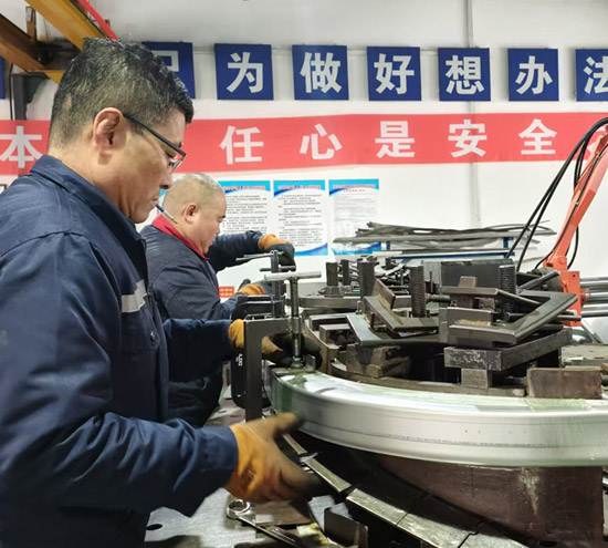 北京拉彎廠品質(zhì)保證：精工細(xì)作，按需定制，專業(yè)加工