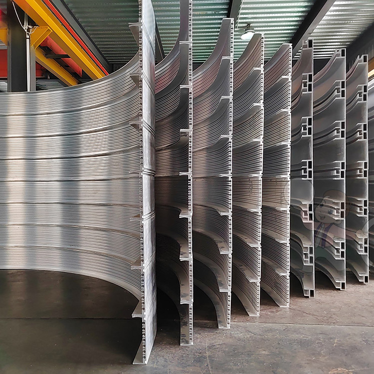 斷橋料鋁型材拉彎